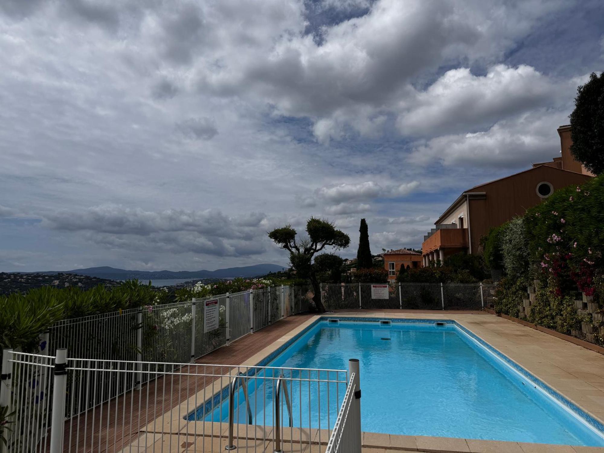 Les Cigales, Superbe Vue - Golfe De Sainte-Maxime Apartment Exterior photo