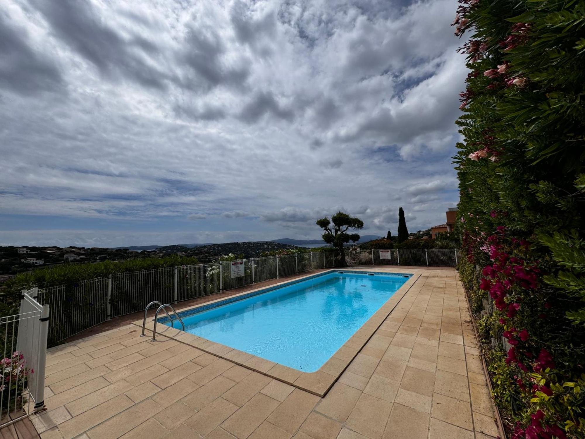Les Cigales, Superbe Vue - Golfe De Sainte-Maxime Apartment Exterior photo